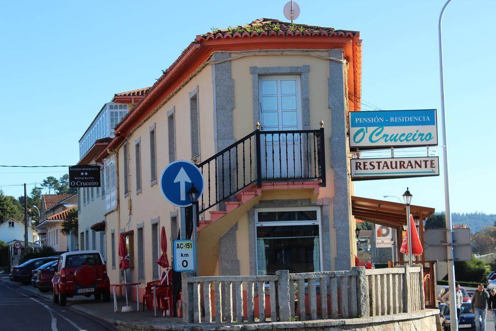 O Cruceiro Hotel Puentedeume Luaran gambar