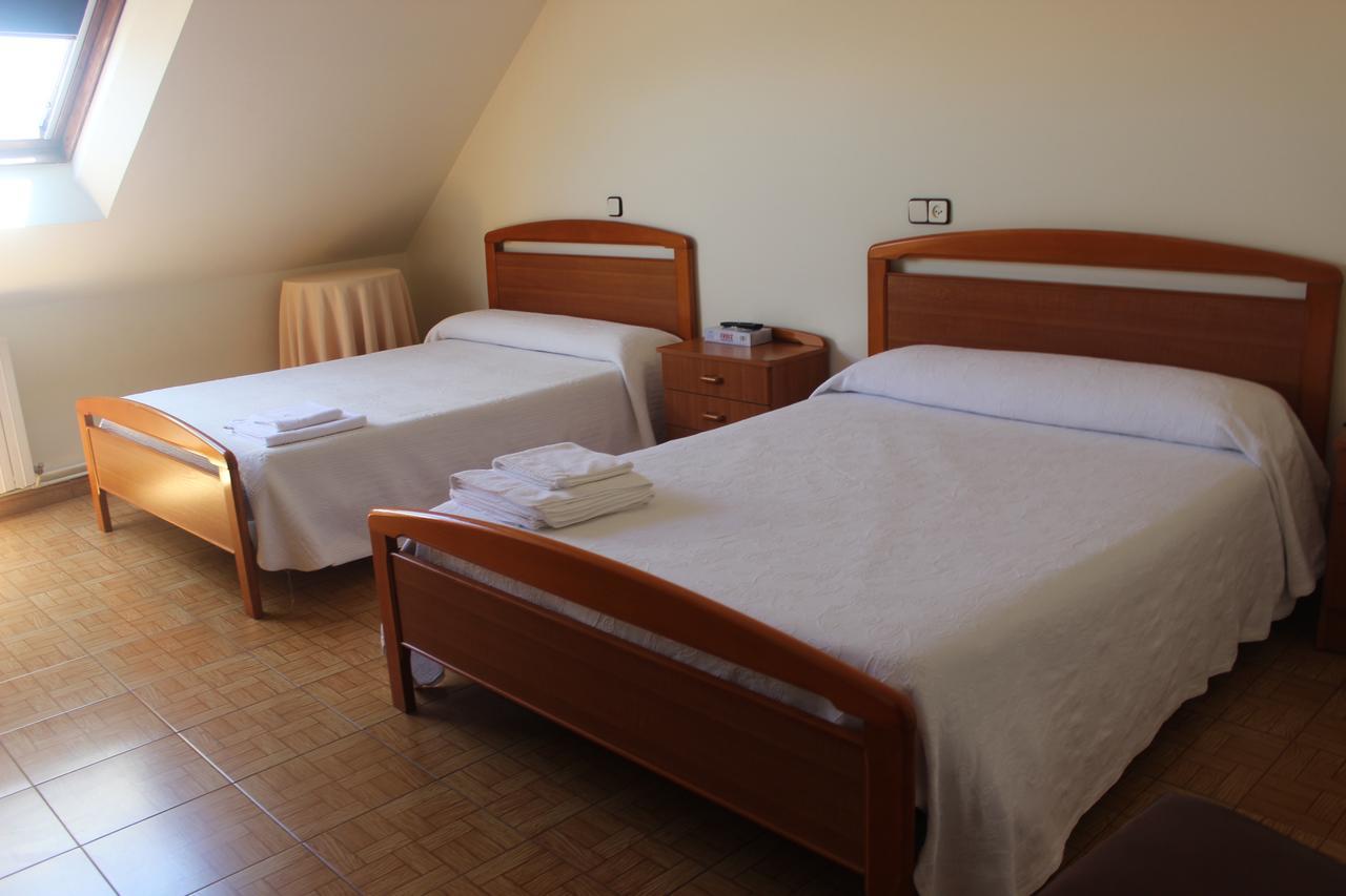 O Cruceiro Hotel Puentedeume Luaran gambar