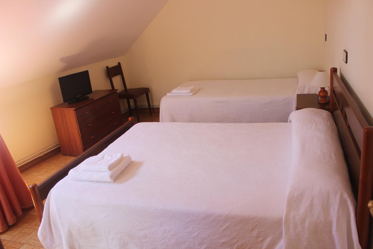 O Cruceiro Hotel Puentedeume Luaran gambar